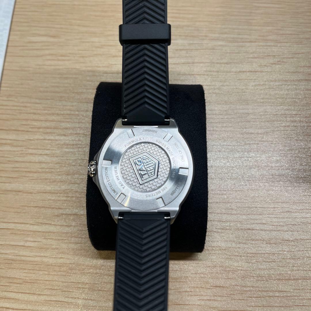 タグホイヤー　WBY111A.FT8106