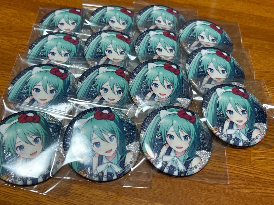 初音ミク サンリオ 缶バッジ