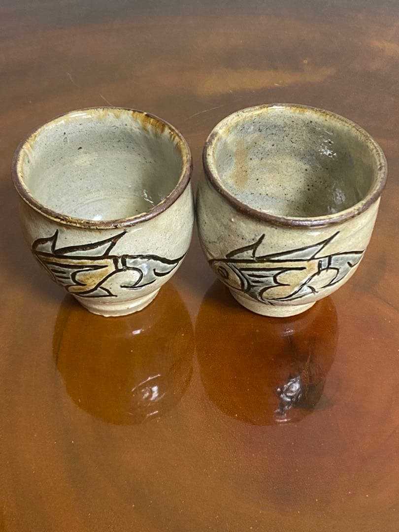 最終値下 金城次郎 壺屋焼 魚文湯呑 2個セット コップ マグカップ 沖縄