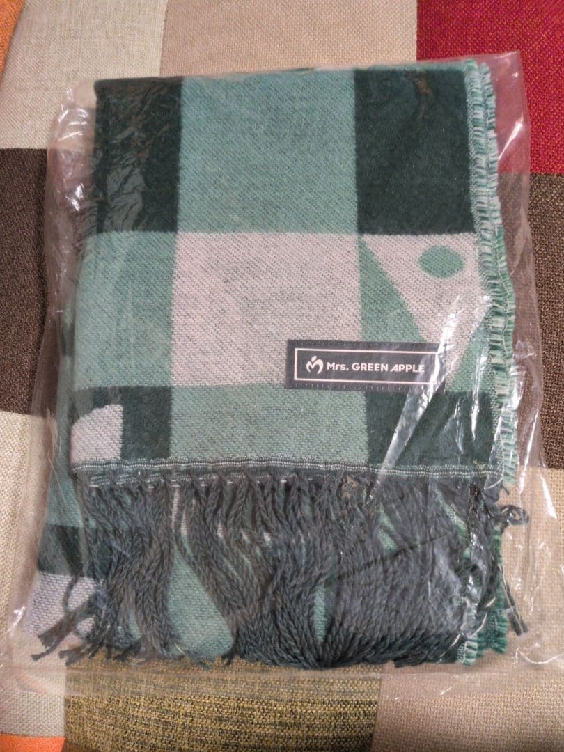 一番くじ ミセス Mrs. GREEN APPLE C賞 ストール マフラー - メルカリ