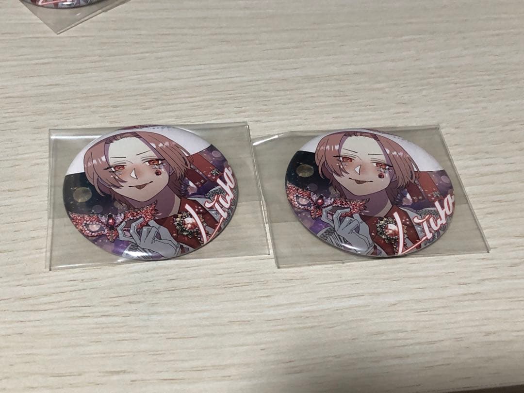 いれいす りうら 怪盗 缶バッジ A97788737 - ピンズ・ピンバッジ・缶