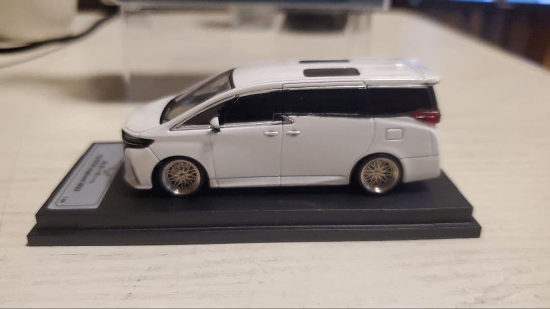 トヨタ アルファード 1/64