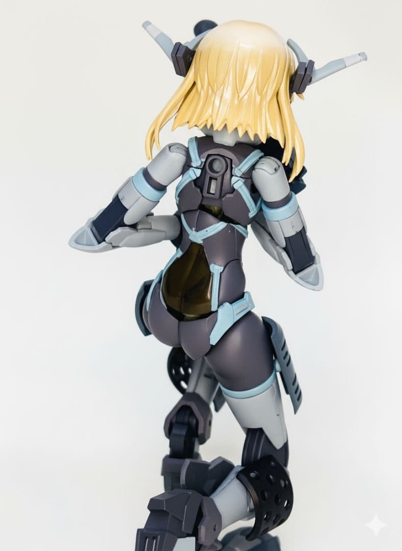 【30MS】フレア（オリジナル）全塗装完成品　OBPセット13＋30MM＋壽屋