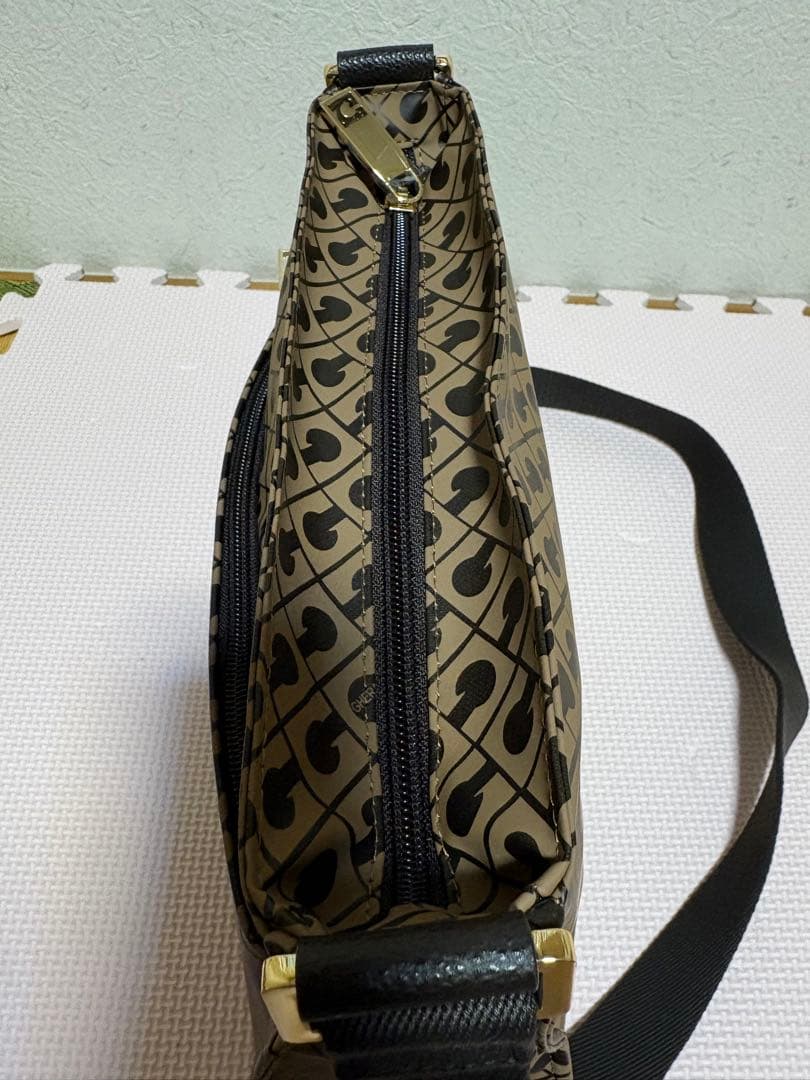 kueさま ゲラルディーニ☆ソフティ☆ショルダーバッグ☆定番人気型☆