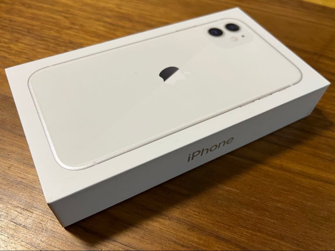 Apple iPhone 11 64GB ホワイト 本体・箱付き