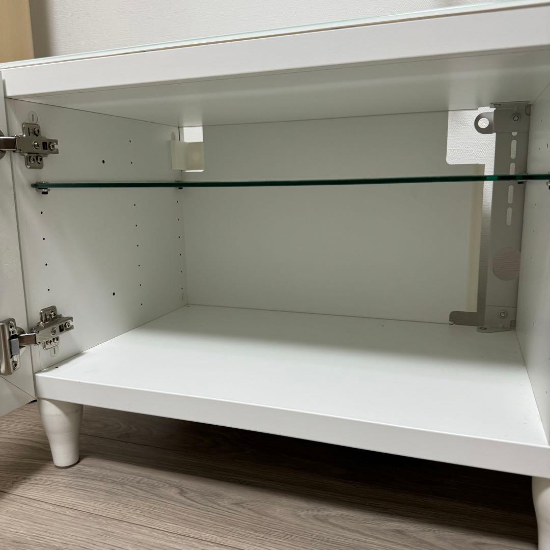 IKEA UPPLEVA 壁掛けテレビ風 ウップレーヴァ IKEA ベストー用