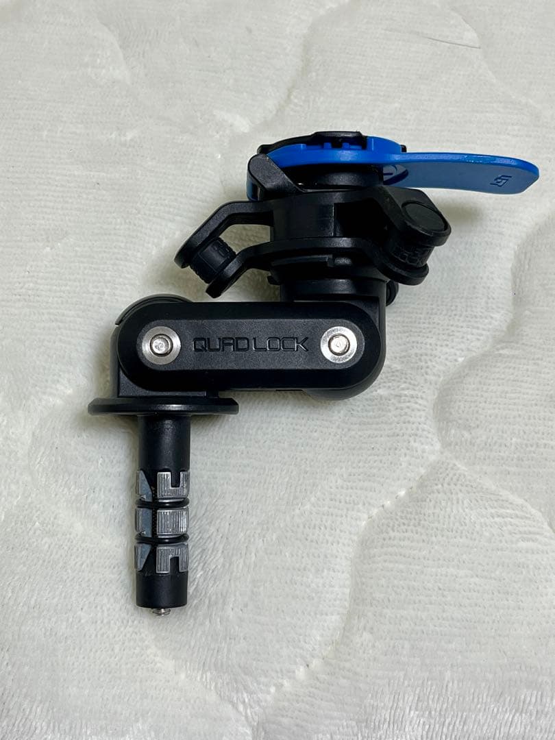 クアッドロック スマホ大破したので新調してクアッドロックをバイクに付ける - クッソ