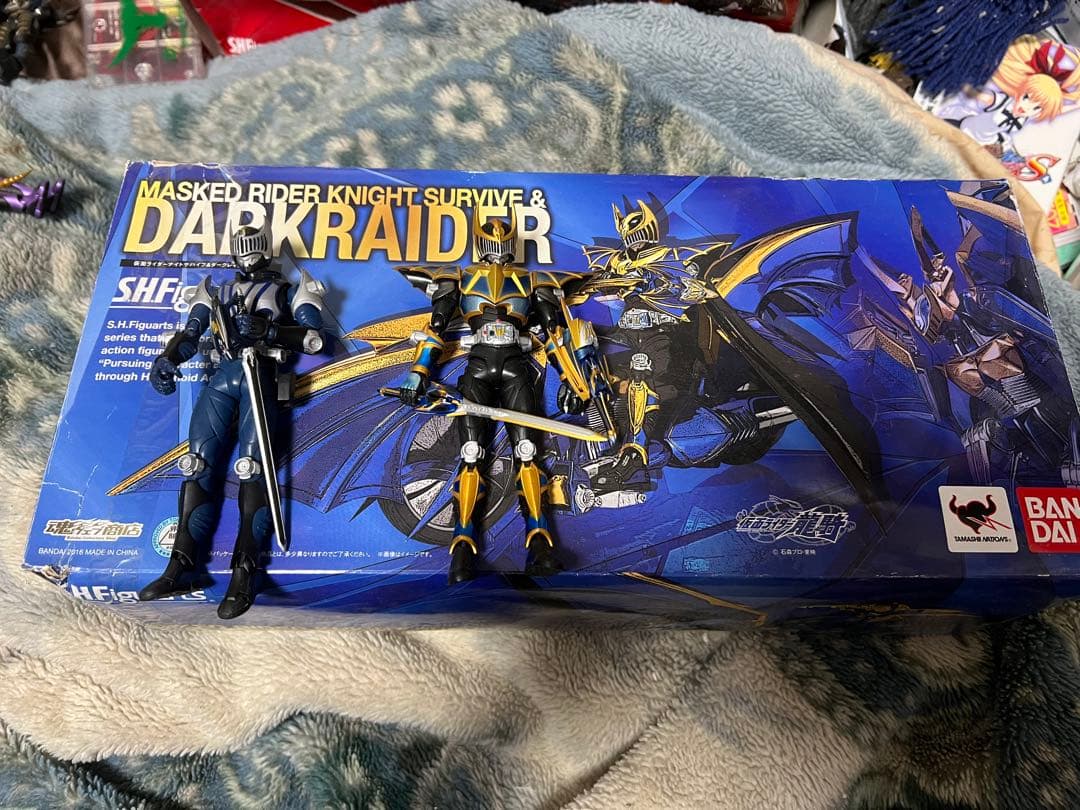 shフィギュアーツ仮面ライダー龍騎全ライダーミラーモンスターセットとオマケ2つ