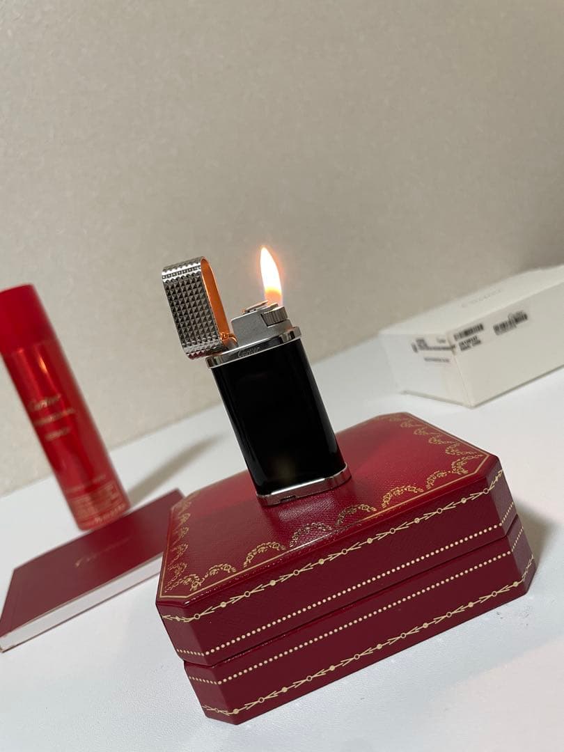 カルティエ　ガスライター　未使用に近い　本物