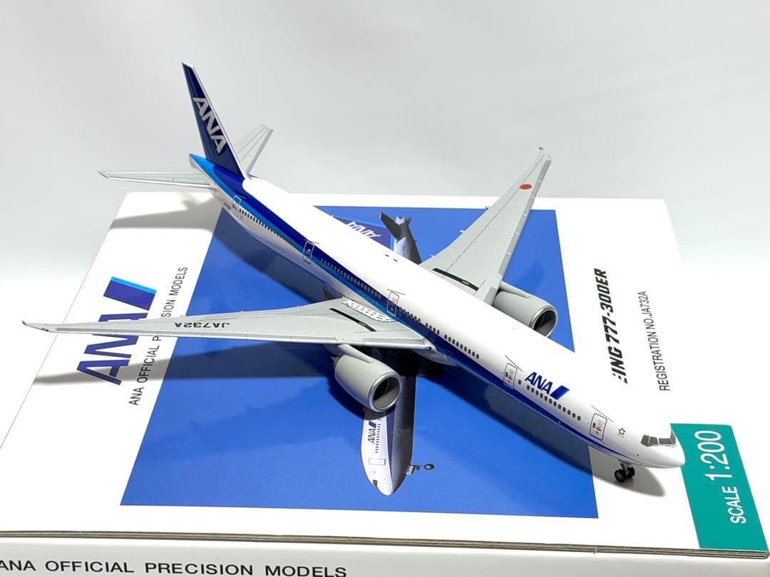 全日空商事 1/200 B777-300ER ANA NH20013 - メルカリ