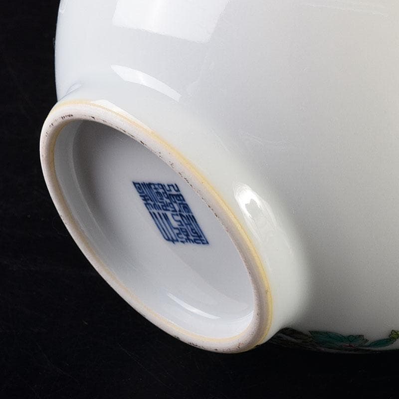 中国 大清乾隆年製 粉彩 牡丹文 長頸瓶 一輪挿 M