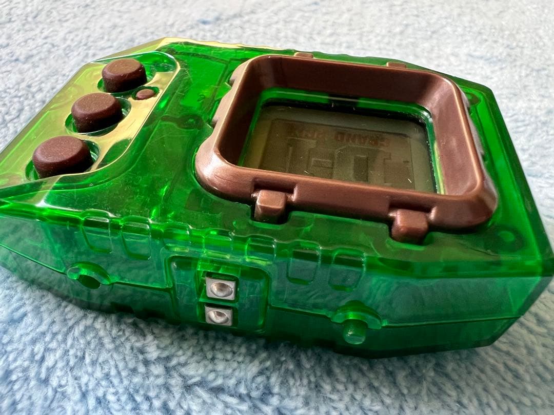 デジモン　ペンデュラム　クリアグリーン　ブラウン　D-１