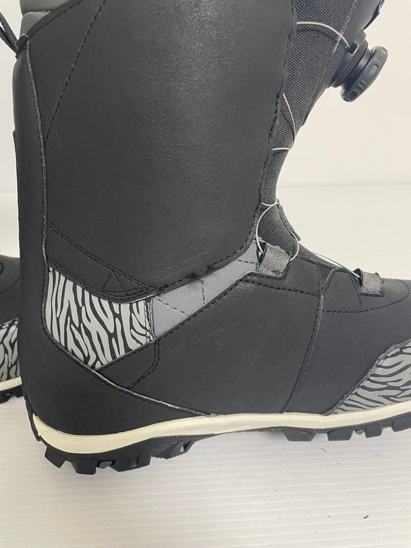 クロスファイブ28cm BOA ブラック スノーボードブーツ ビブラムソール
