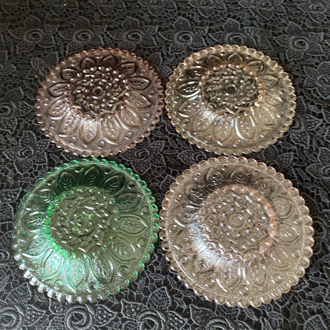 明治末期から大正初期 ミニプレスプレート ウランガラス 4枚セット