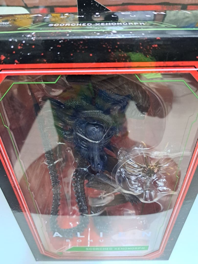 新品未開封 NECA ネカ エイリアンロムルス スコーチドゼノモーフ