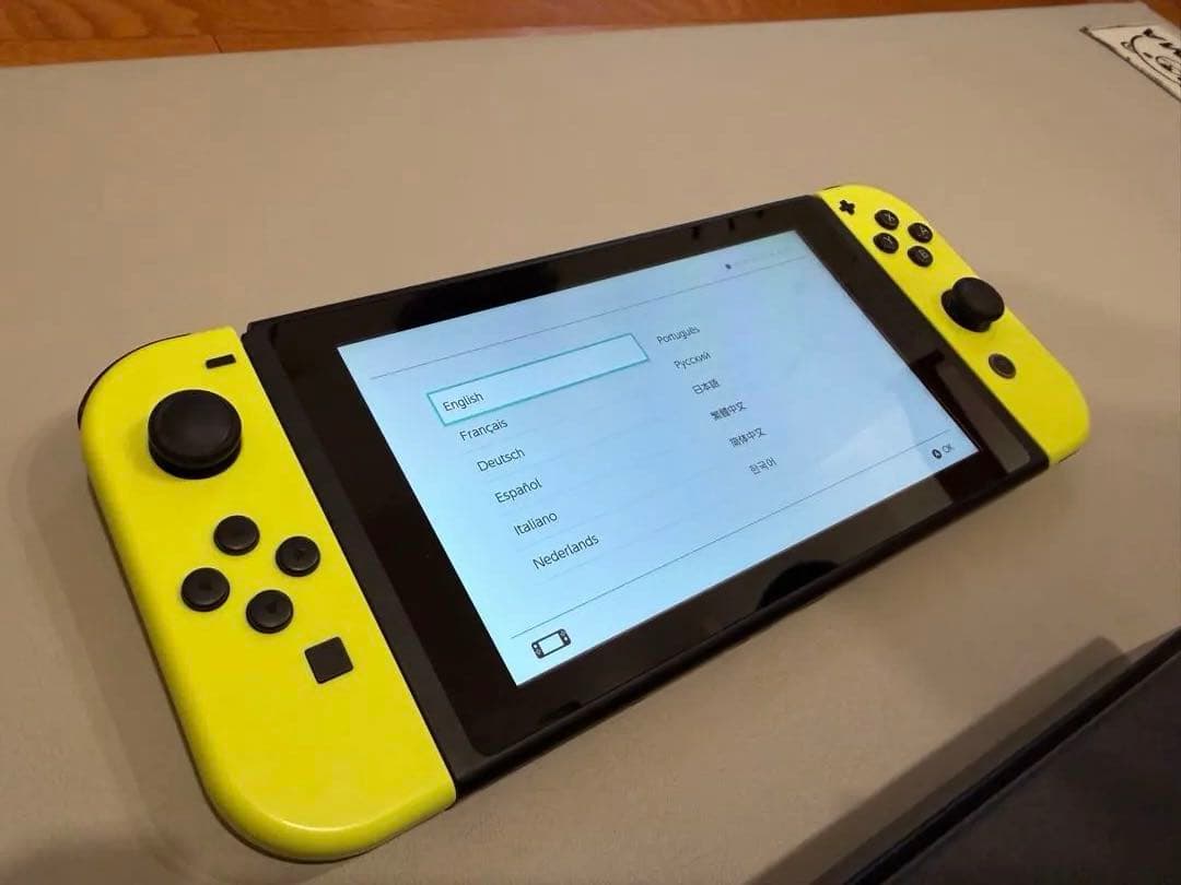 Nintendo Switch 本体 イエロー　訳あり