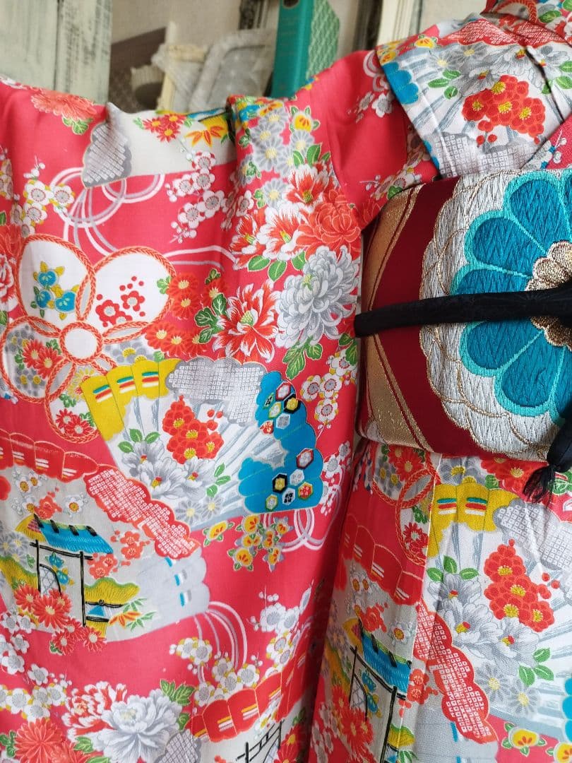 アンティーク　コーラルオレンジ系着物単品　女の子　七五三