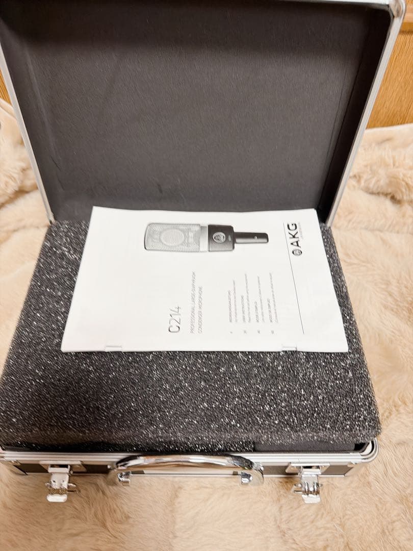 美品 AKG C214 コンデンサーマイク 正規輸入 宅録 配信 レコーディング