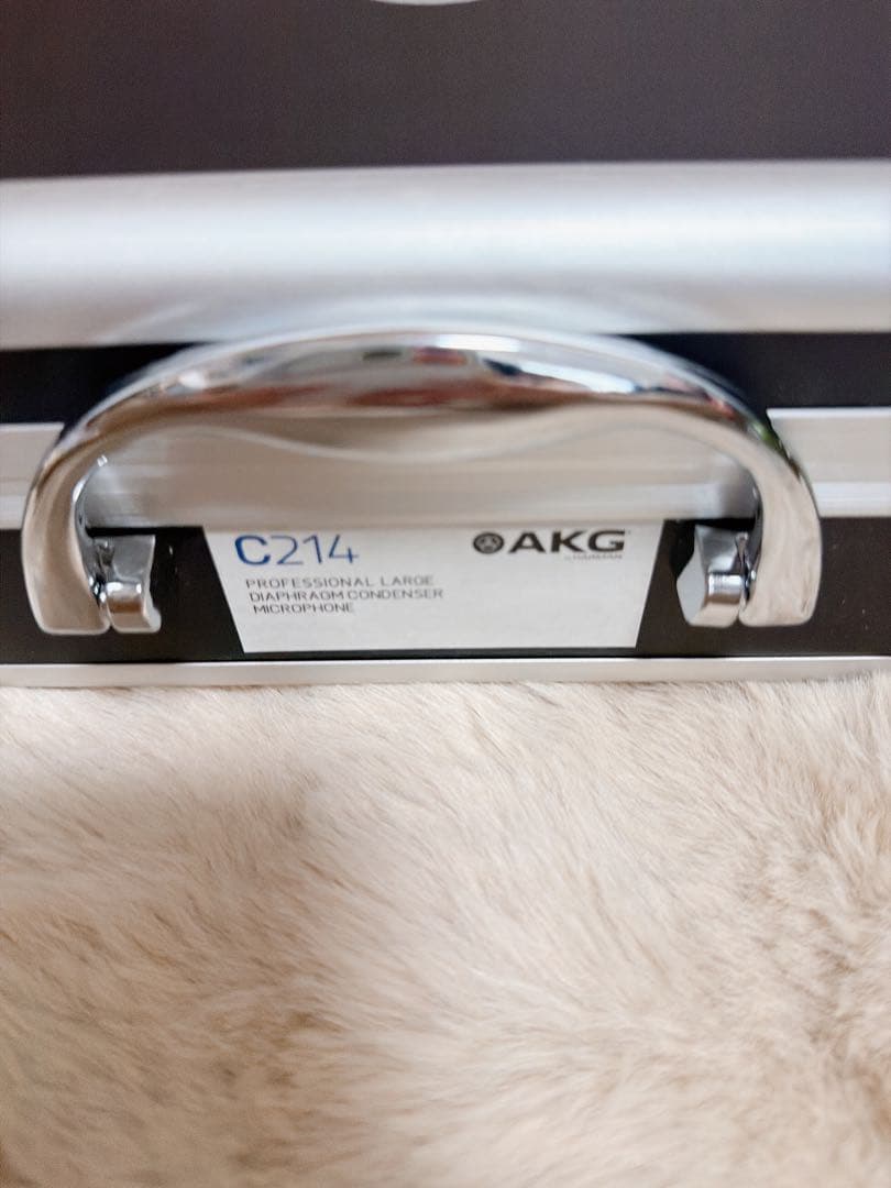 美品 AKG C214 コンデンサーマイク 正規輸入 宅録 配信 レコーディング