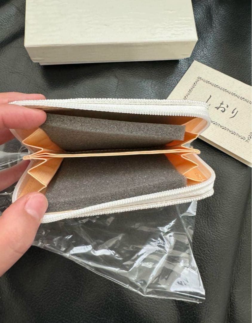 (新品未使用)柏ビーズ財布