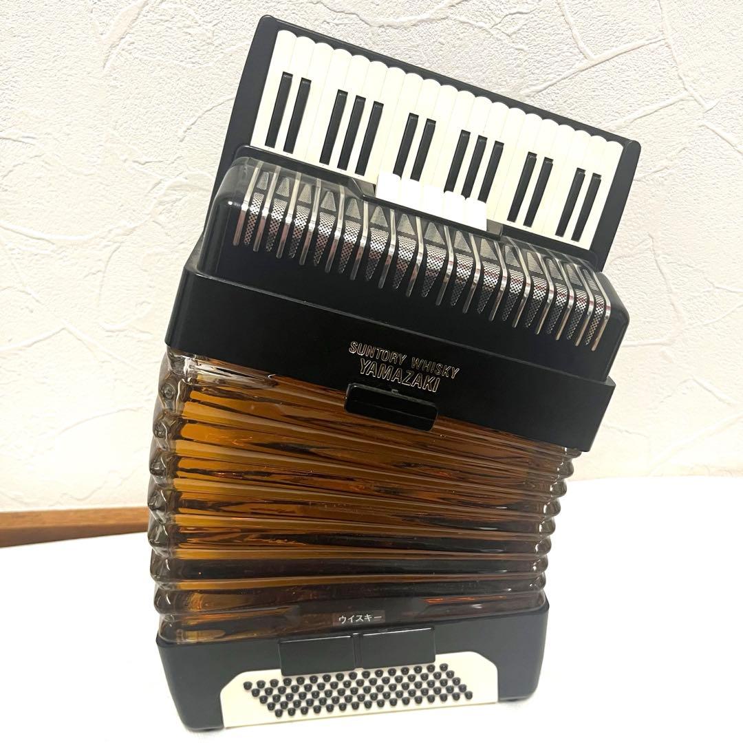 【値下・未開封】サントリーウィスキー 楽器シリーズ　アコーディオン型【古酒】 サントリーピュアモルトウイスキー 山崎12年 〈アコーディオン型ボトル