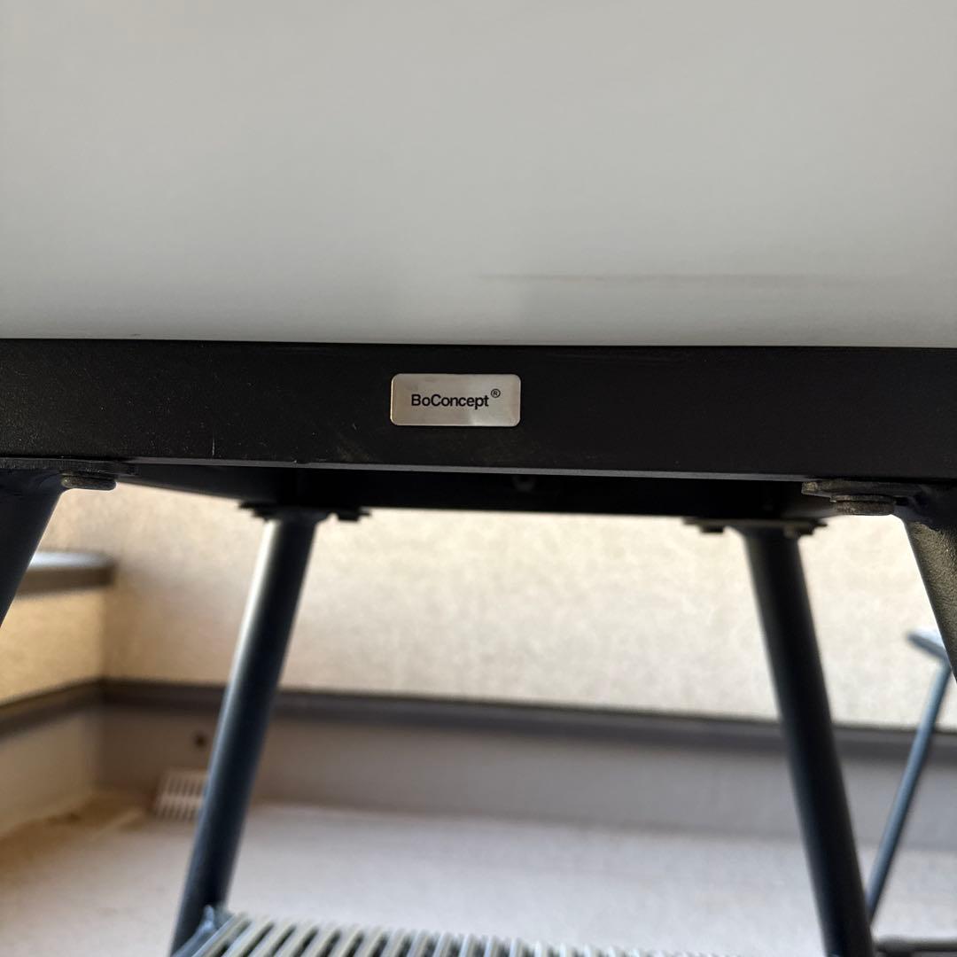 ボーコンセプト Elba エルバ ガーデンテーブル 室内/屋外兼用 - メルカリ