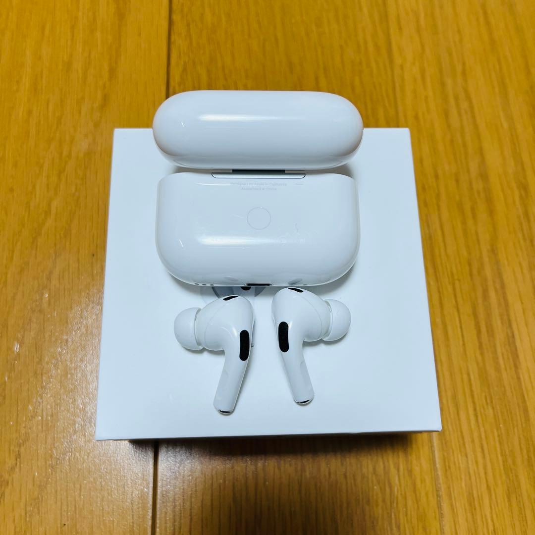 AirPods Pro （第2世代） MagSafe充電ケース（Lightning）
