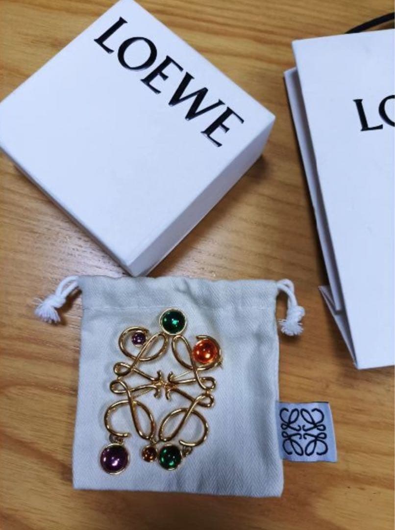 【美品】パーフェクト LOEWE ブローチ 楽天市場】LOEWE ロエベ Anagram Brooch アナグラム ブローチ