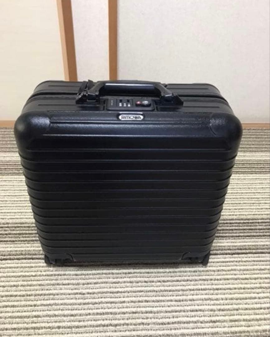 バッグ RIMOWA Salsa Business Trolley Multiwheel s-l400.jpg