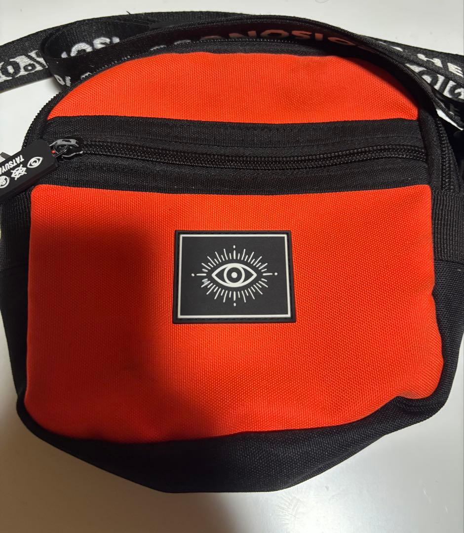 稲葉浩志 en3 シルバーバングル 稲葉浩志着 インレイバングル