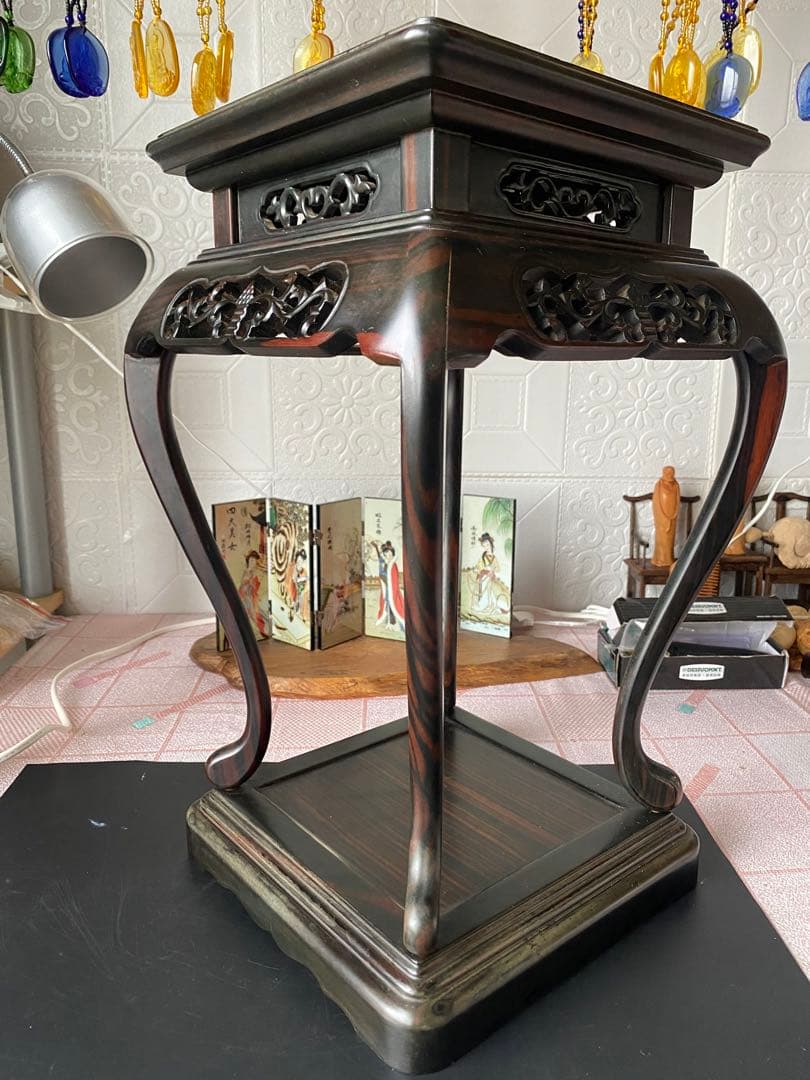 唐木 花梨無垢 透かし彫り 猫脚 高卓 花台 四方卓 飾り台 香炉台