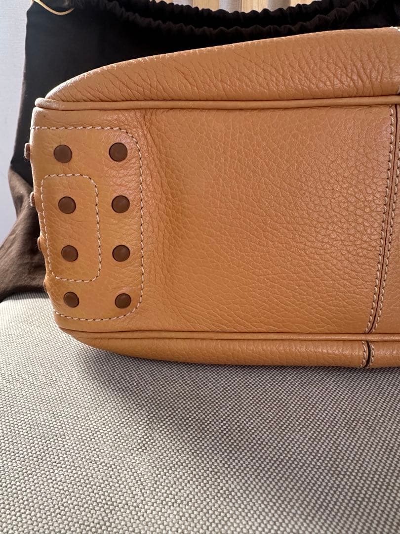 Tod’s ワンショルダー　革　ベージュバッグ