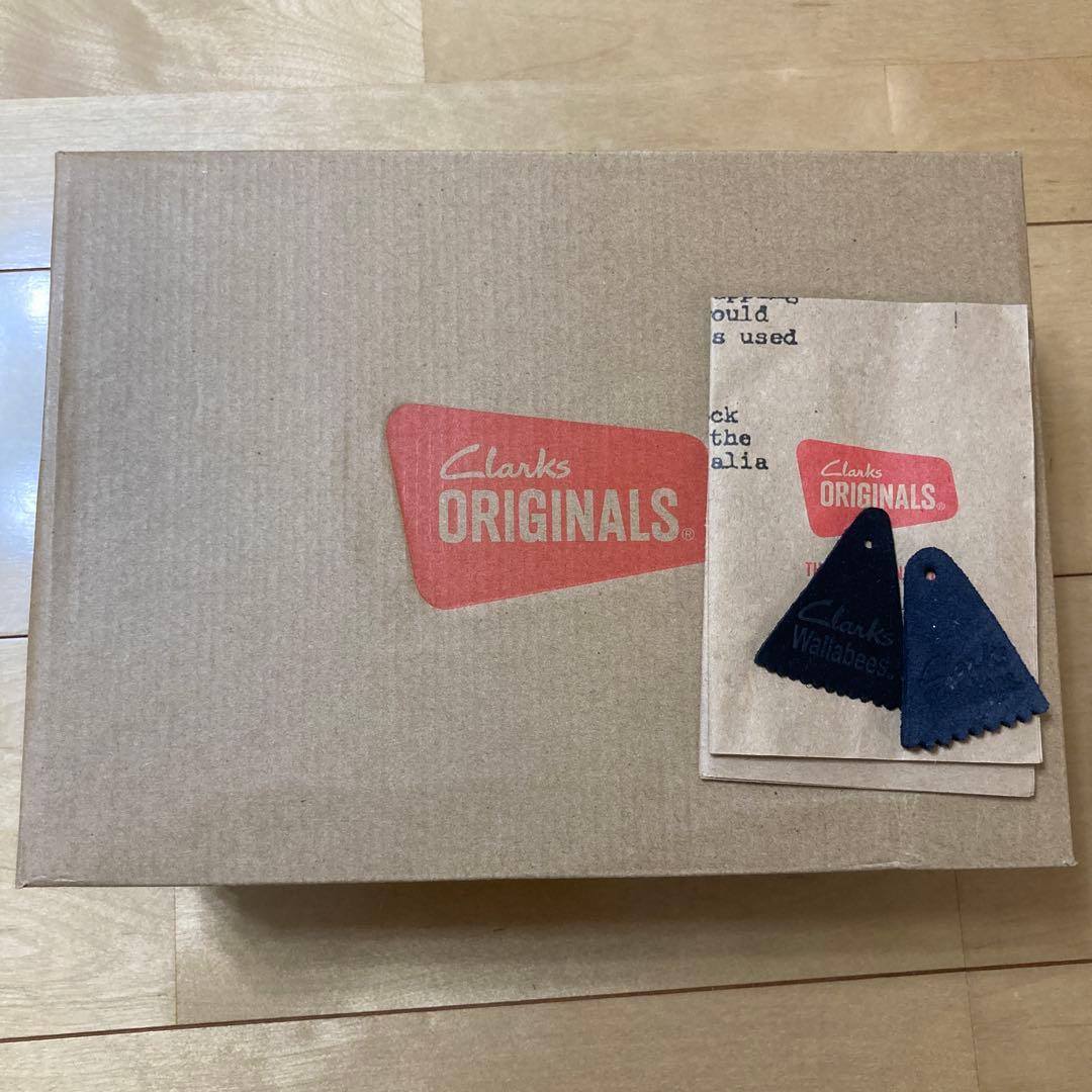 新品未使用　クラークス　ワラビー　スウェードブーツ　24.5〜25.0 箱付き