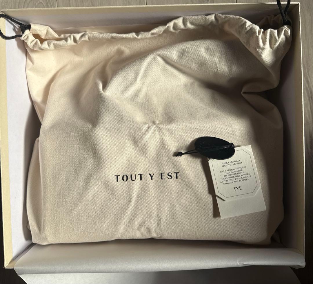 トゥティエ　tout y est ロケバッグ　スモール　ロングストラップ