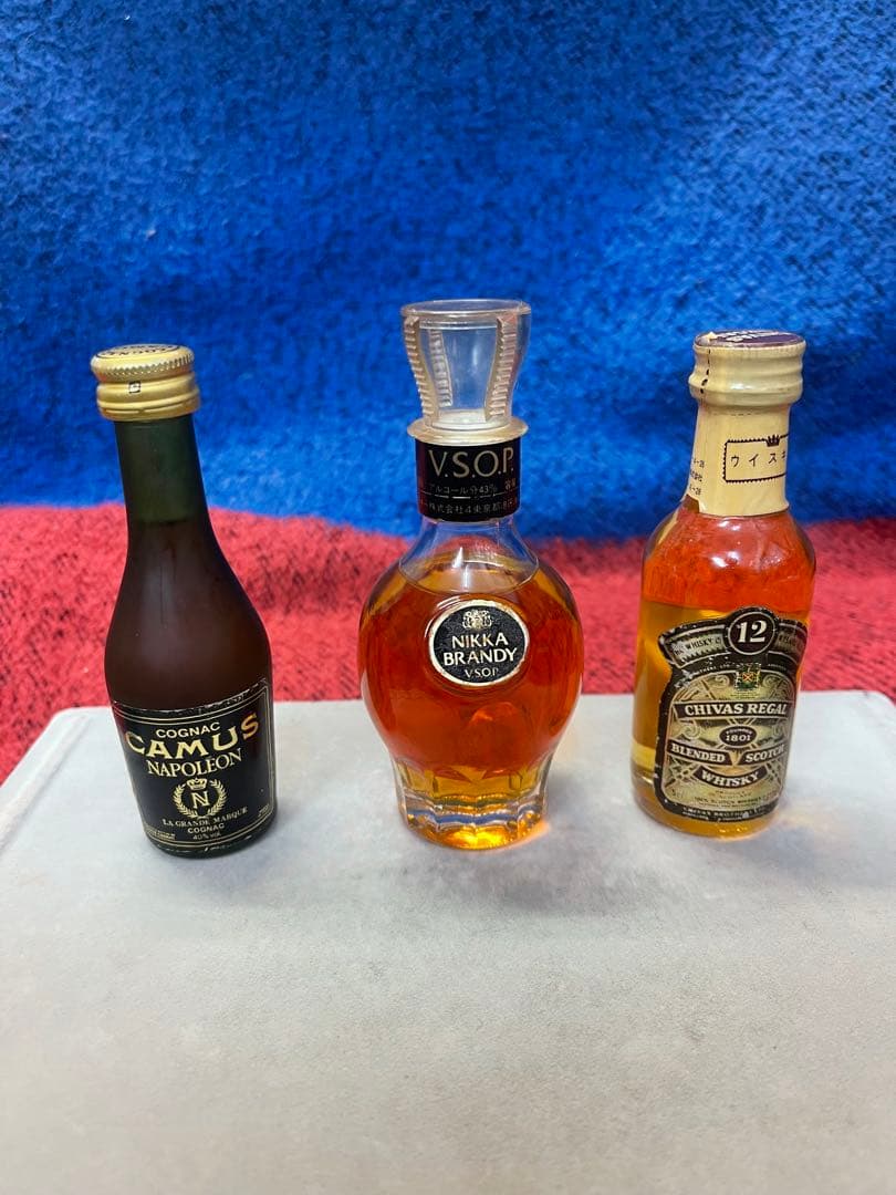 ミニボトル古酒3本カミュ ナポレオン／ニッカ V.S.O.P.／シーバス