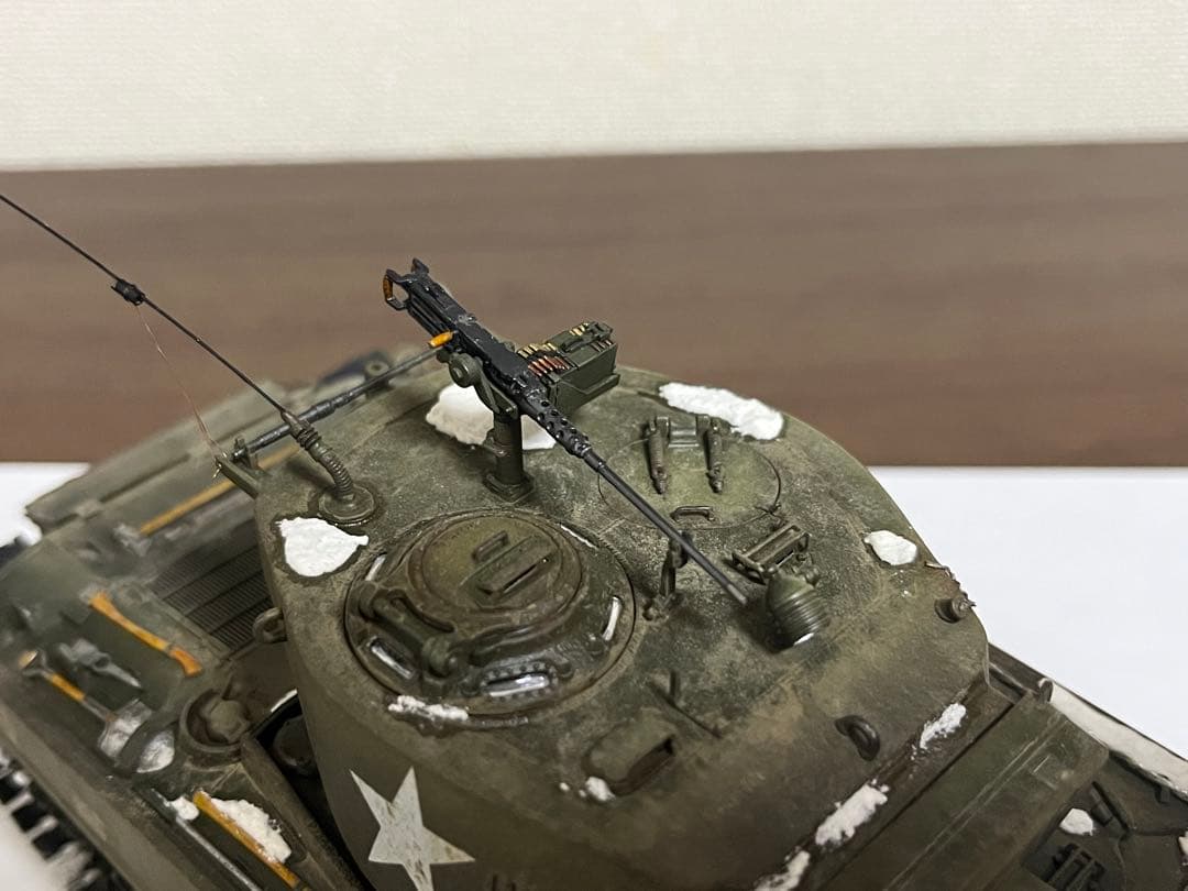 1/35 アメリカ軍　M4A3E2 シャーマン　ジャンボ　完成品