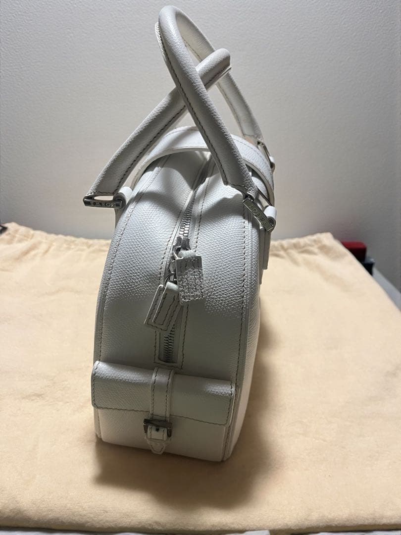 LOEWE トラベラー ボーリングバッグ ハンドバッグホワイト