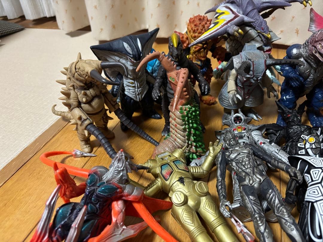 ウルトラマン、ウルトラ怪獣フィギュア　60体セット