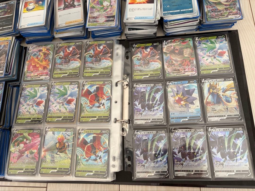 ポケモンカード引退品　2000枚前後の超大量品！