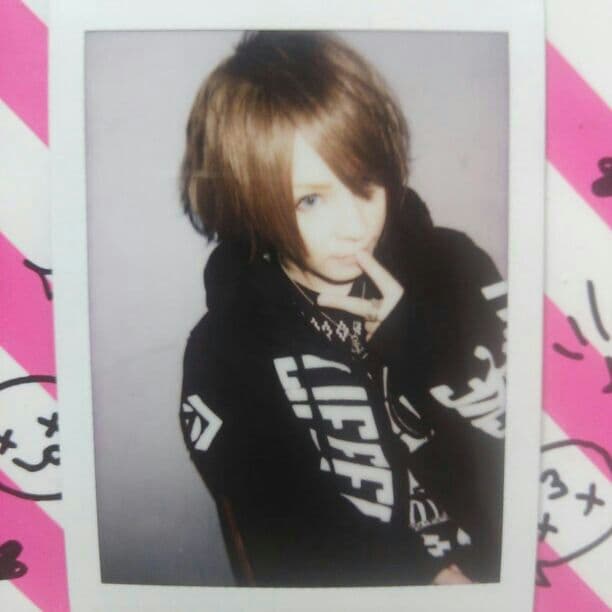 DIV CHISA チェキ - メルカリ