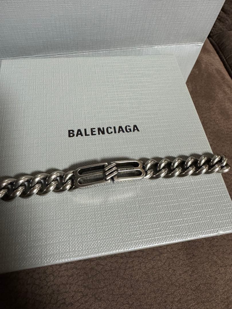 BALENCIAGA シルバーチェーンブレスレット - メルカリ