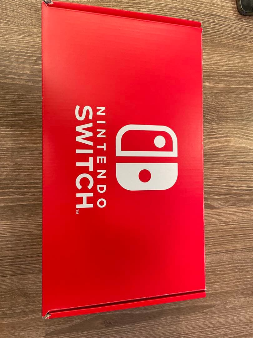 美品Nintendo Switch 本体 赤/黄　任天堂Store ニンテンドー