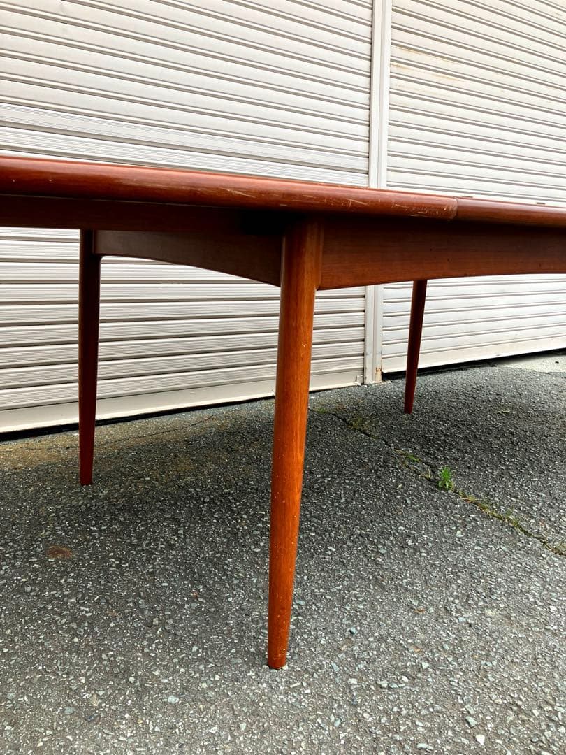 ミッドセンチュリーヴィンテージオーバルエクステンションテーブル