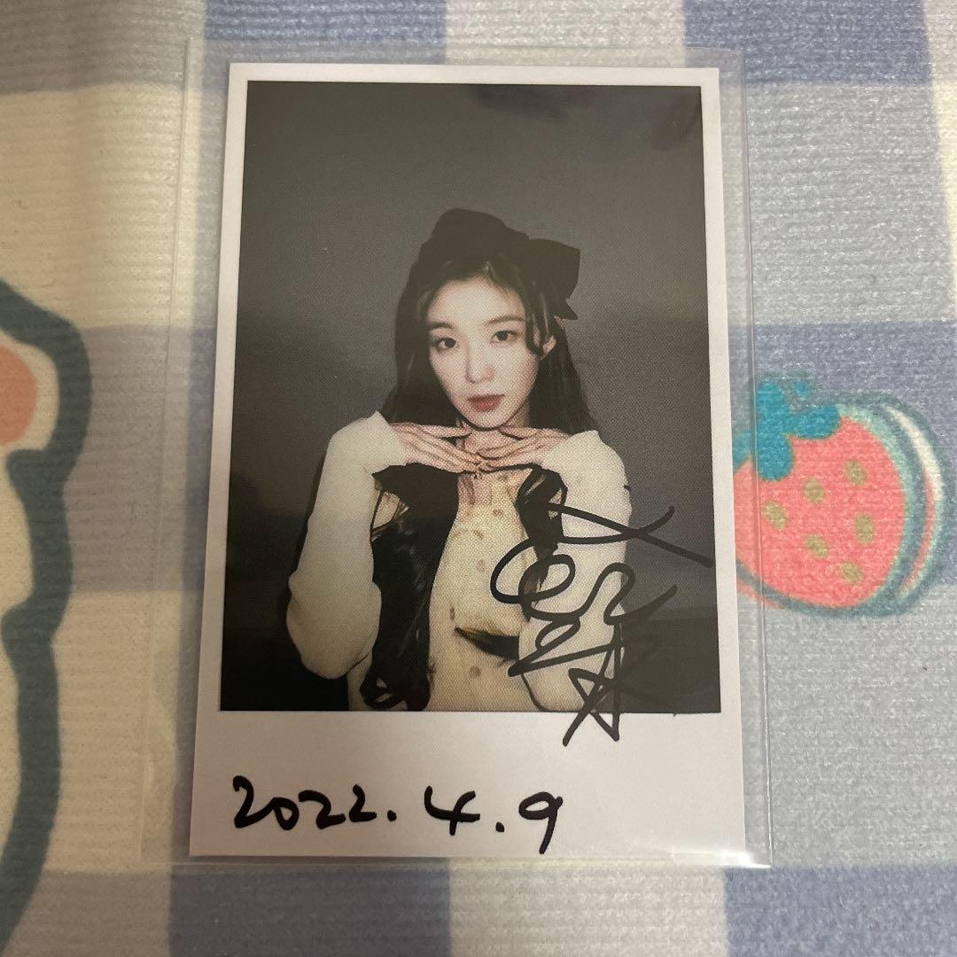 red velvet 映画アイリーンポラロイド