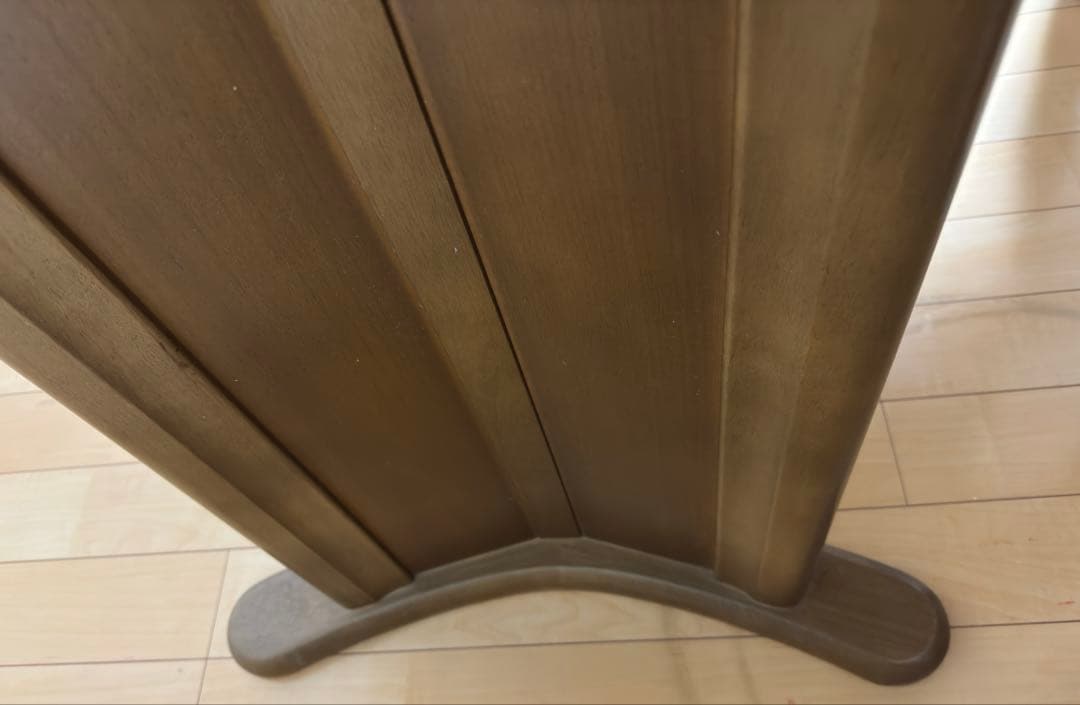 ３月15日まで出品　カリモク家具　ダイニングテーブル　ブラウン　４人掛け