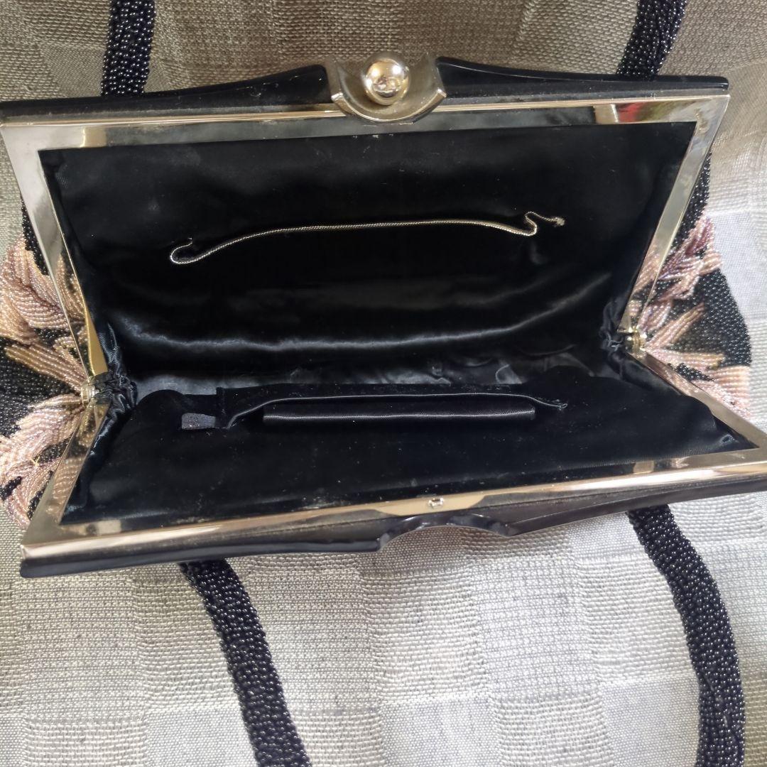 手刺繍　総ビーズバッグ 花柄　総柄 和装 がま口