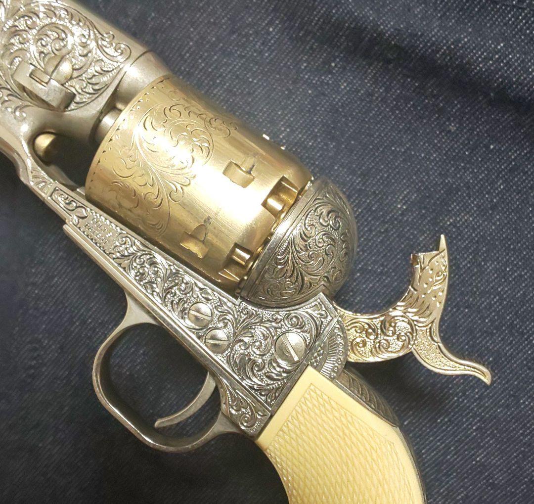 コルトM1861ネイビーリボルバー カスター将軍モデル