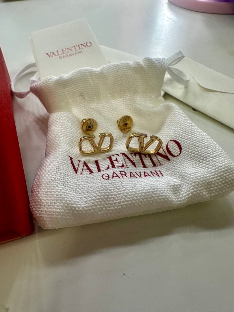 《年内まで値下げ中》VALENTINO GARAVANI ゴールドピアス