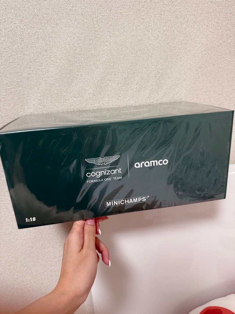 アストンマーチン F1ミニカー 1/18