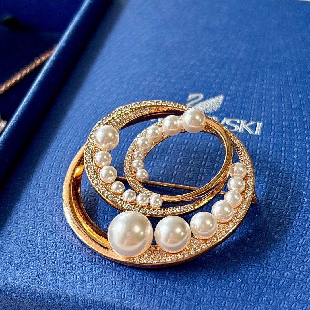 SWAROVSKI Fundamental パール ブローチ スワロフスキー